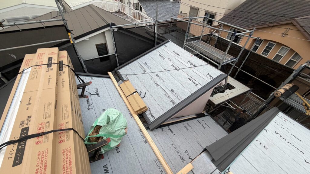屋根工事_施工中